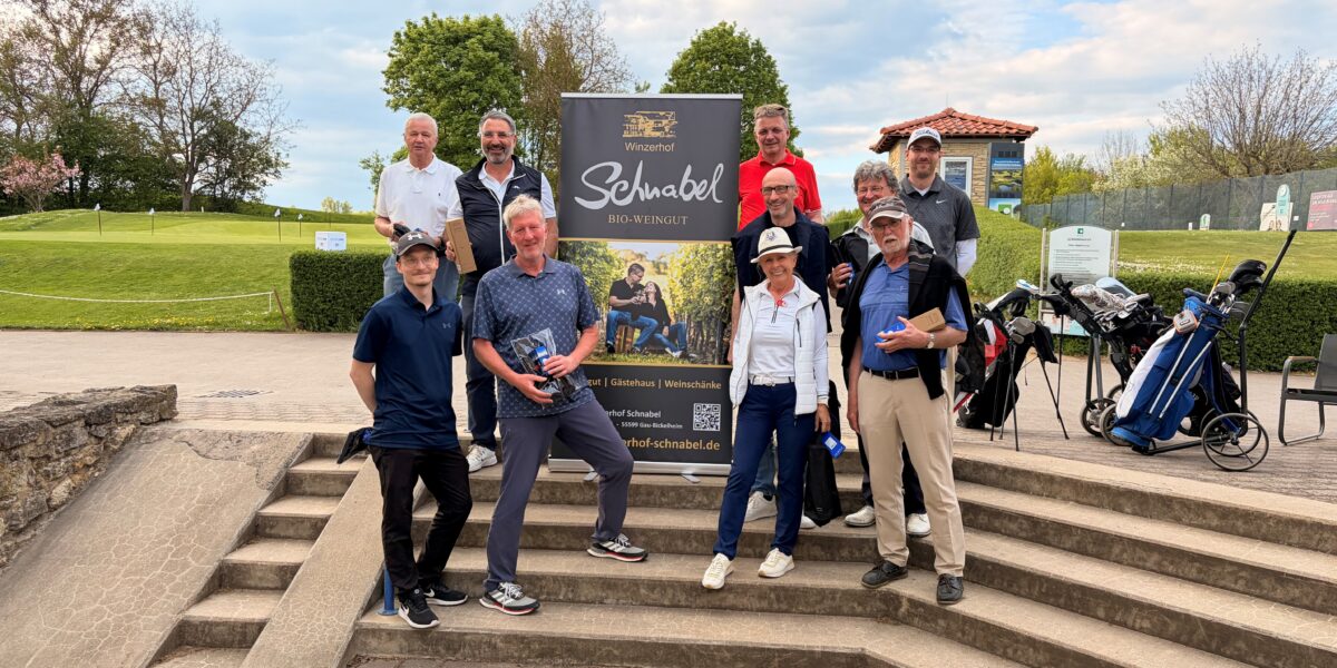 Ein Bild mit Siegern der 1. Rheinhessen Open auf dem Wißberg in Sankt Johann, Rheinland-Pfalz